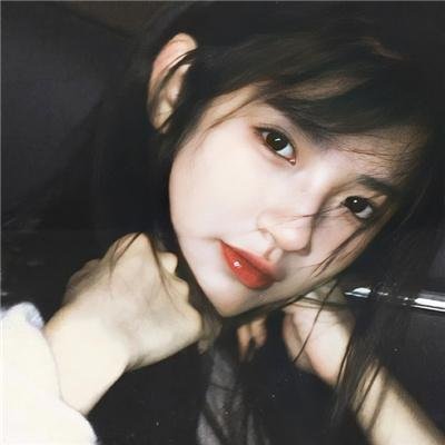 水中的女人