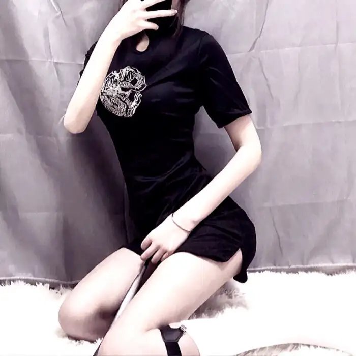 奇中缘